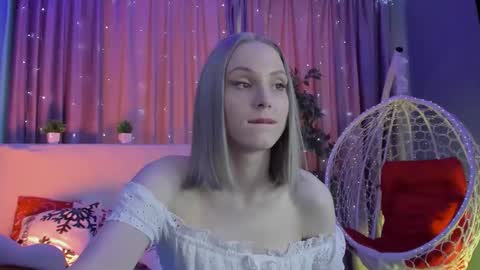 Gina online show from March 7, 3:35 am