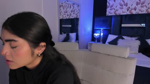     online show from March 17, 10:52 am