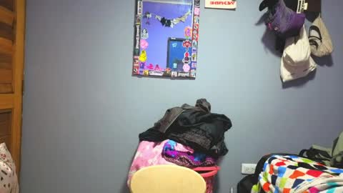 Giulietta online show from April 9, 4:48 am