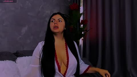 Giulia online show from June 22, 3:25 am