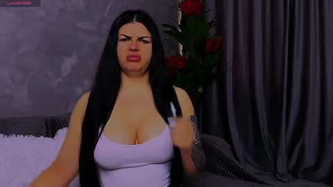 Giulia online show from May 27, 3:14 am