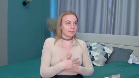 Margo online show from March 8, 2:04 am