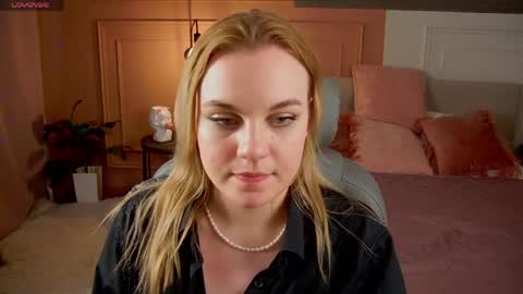 Margo online show from April 11, 2:06 am