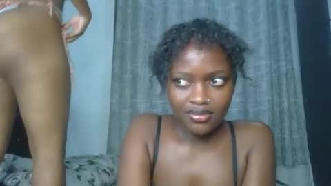 godess_lunah online show from May 8, 8:21 pm