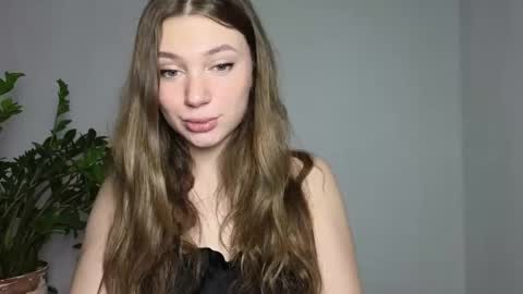 Flora online show from March 17, 4:11 pm