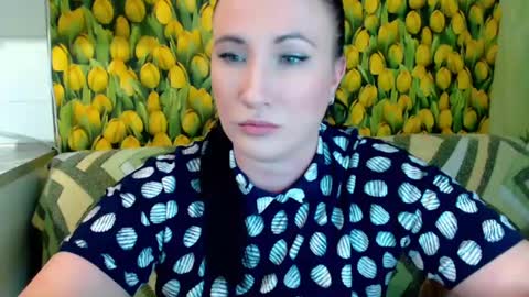 goldmoonn online show from March 2, 12:14 pm