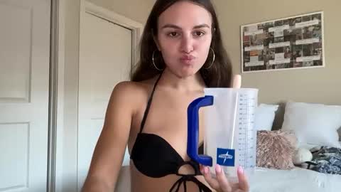 Gracie Smith online show from May 28, 9:12 pm