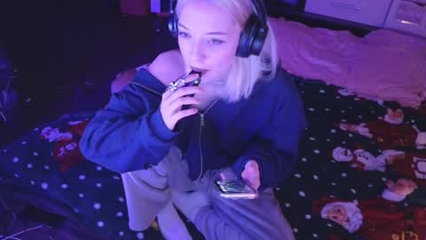 graylovescookies online show from December 27, 5:59 pm