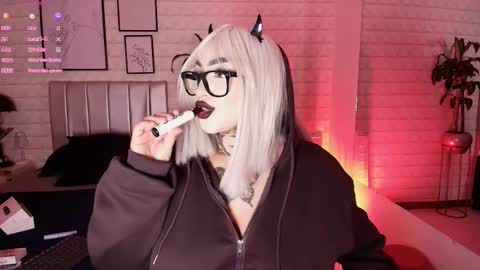   online show from September 23, 7:12 pm