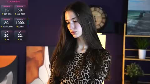 Ivy online show from November 24, 4:25 am