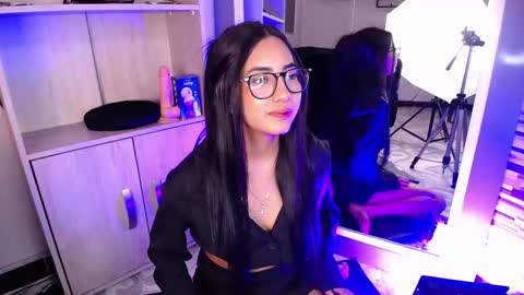 Gretel  online show from March 31, 3:39 am