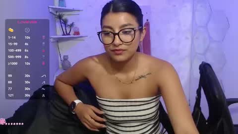 Hailey online show from July 2, 12:11 pm