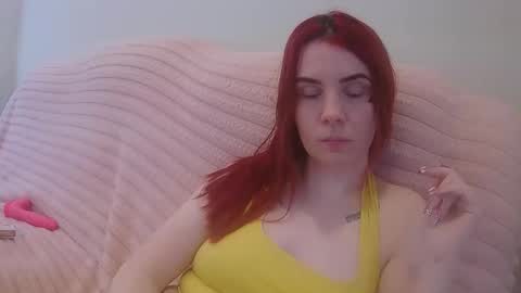 haileymae online show from April 8, 5:48 pm