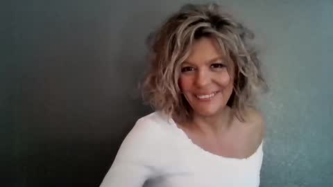 Hailey online show from March 11, 5:37 pm