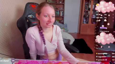 Mila online show from April 17, 8:27 am