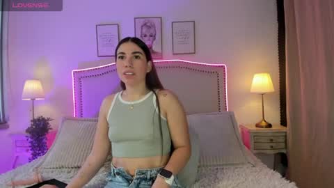 Hanna Klover online show from June 17, 12:17 pm