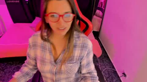 hanna_ma online show from March 28, 8:41 pm