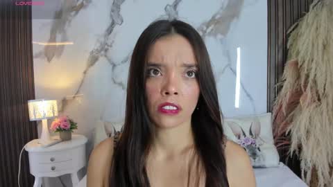 Hannahill69 online show from March 17, 4:38 am