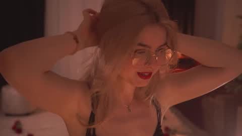 Hanna online show from February 16, 12:43 am