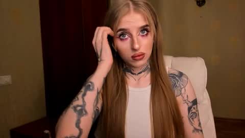 Julia online show from March 10, 5:11 am