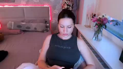Heaven girl online show from June 19, 8:01 pm