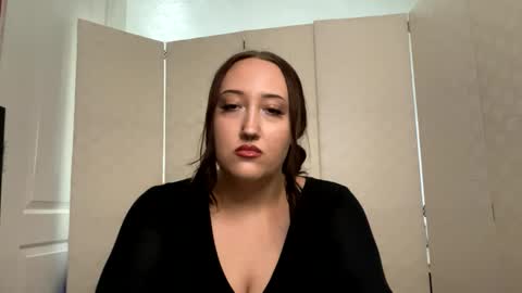 heavluvsyou online show from March 11, 5:02 am