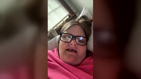 heidimackey2 online show from May 22, 11:58 pm