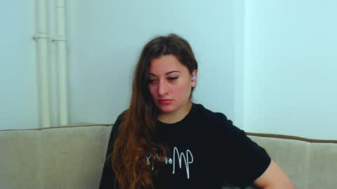 helen_adams_ online show from December 20, 5:04 am