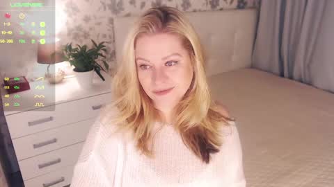 Helena Bonham online show from December 18, 3:47 am