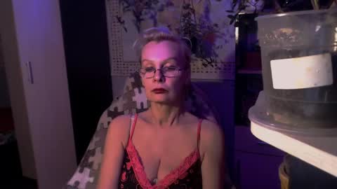 Helga online show from May 11, 11:02 pm