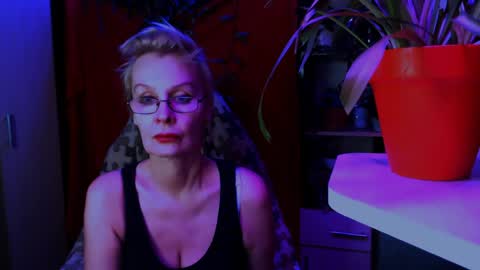 Helga online show from March 27, 6:19 pm