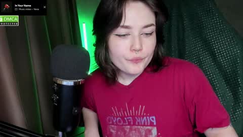 Red online show from June 7, 8:48 pm
