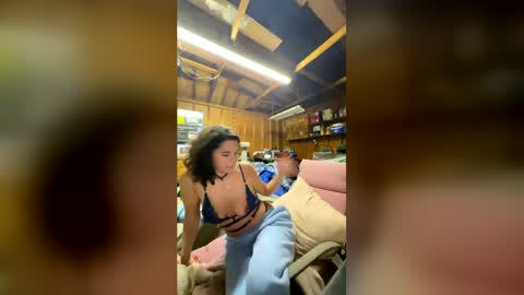 heyitsgigi online show from June 17, 2:24 am