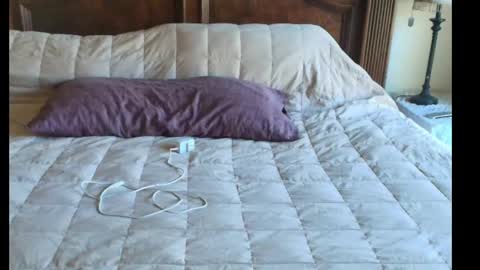 hidden_gold_milf online show from May 13, 11:54 pm