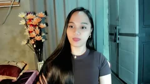 hilarymolly online show from March 2, 5:08 am