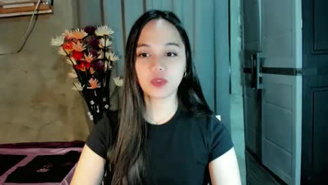 hilarymolly online show from March 19, 2:49 am