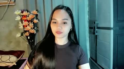 hilarymolly online show from March 3, 7:25 am