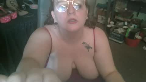 Hippy online show from June 26, 4:41 pm