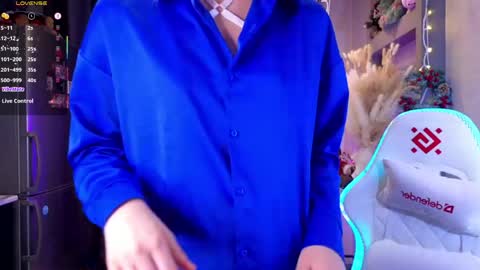 Ella online show from March 20, 7:30 pm