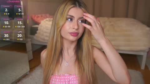 Moni Monica online show from April 5, 1:54 pm