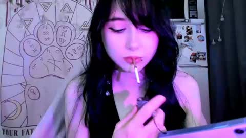 Ho Lee Sheet online show from July 28, 7:39 pm