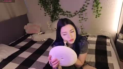 Honey online show from June 17, 1:40 am