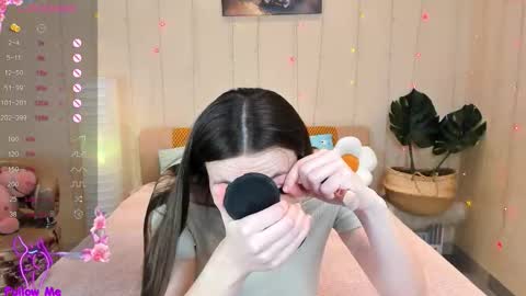 Lizzy online show from February 8, 12:53 pm