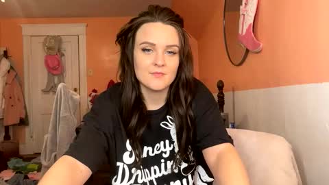 HoneyDrippinBunny online show from March 14, 6:09 pm