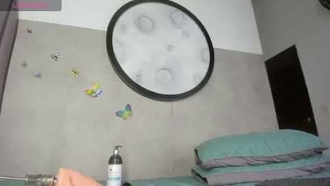 honnyy_23 online show from June 27, 7:53 pm