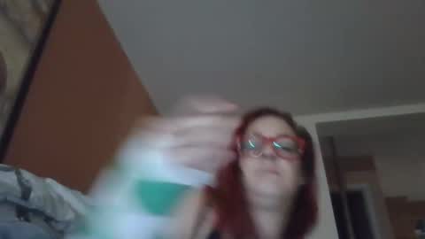 kittykitkat online show from December 23, 6:06 am