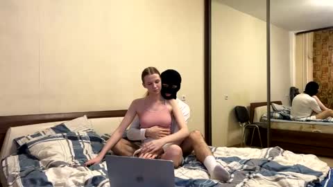 hotbabycouple_ online show from April 14, 6:02 am