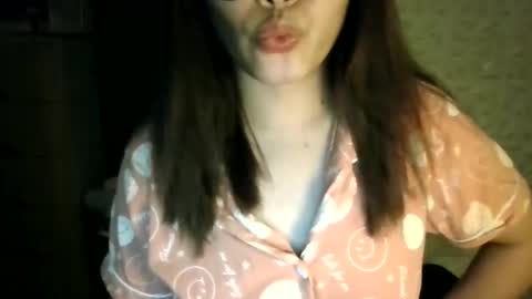 hotchick2099 online show from March 29, 4:06 pm