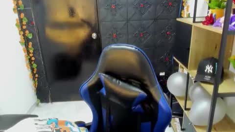 hannah online show from April 4, 2:32 am