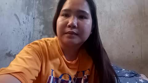 hottiecum27 online show from April 18, 2:14 am